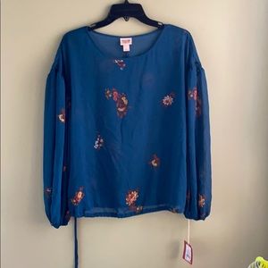 MOSSIMO Floral Top. Size L. Still has the tags